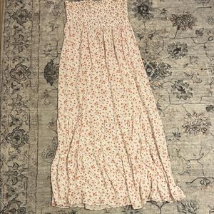 Forever 21 floral maxi dress super soft and flowy